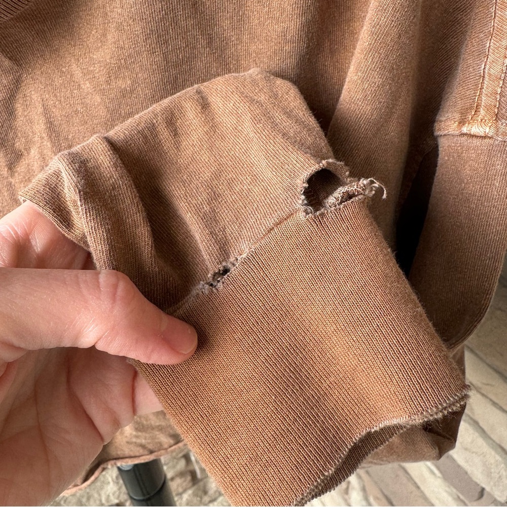 Joah Brown Soho Distressed Sleeve Cropped Long Sleeve Top - Picture 7 of 15